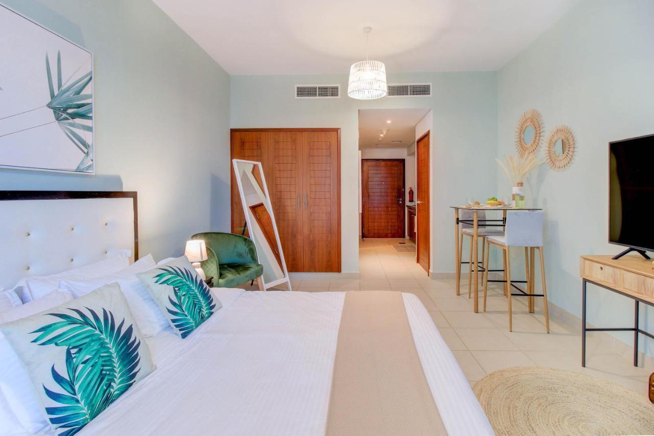 Durrani Homes - Luxurious Studio Near Dubai Mall With Pool View ภายนอก รูปภาพ