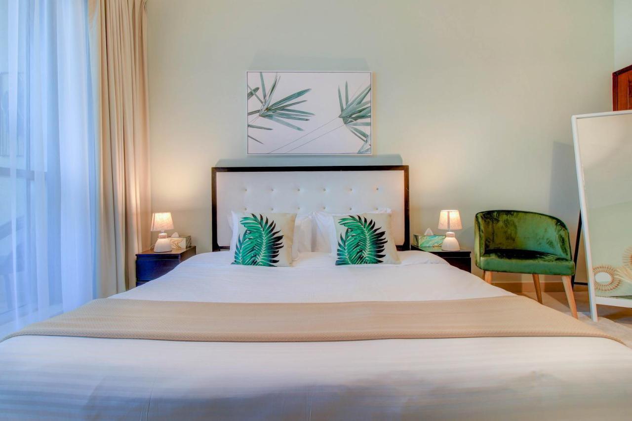 Durrani Homes - Luxurious Studio Near Dubai Mall With Pool View ภายนอก รูปภาพ