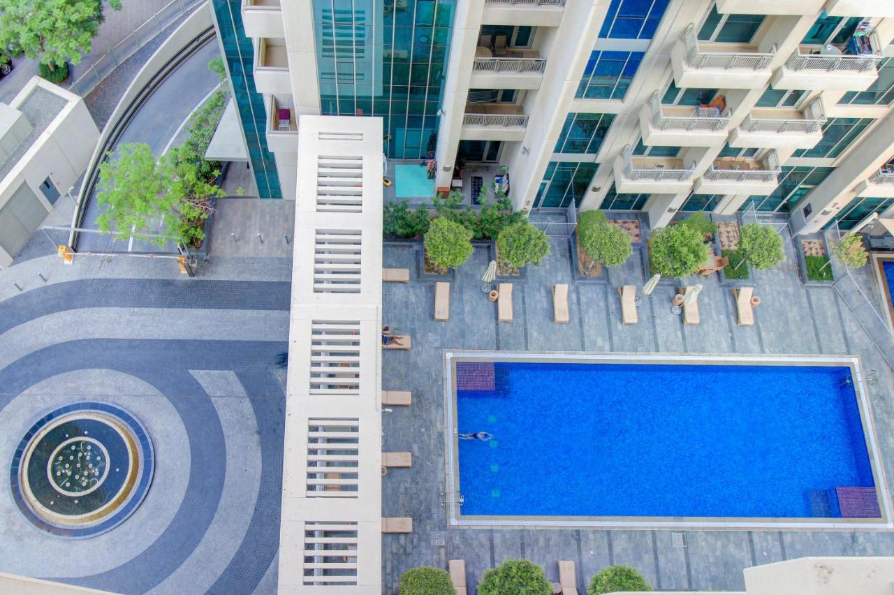 Durrani Homes - Luxurious Studio Near Dubai Mall With Pool View ภายนอก รูปภาพ